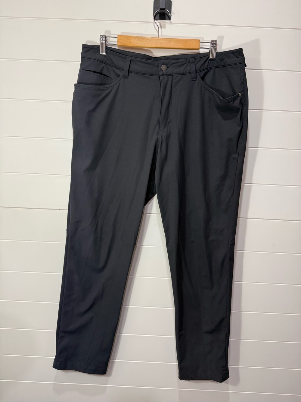 Men’s Lululemon Black Pants Size 36